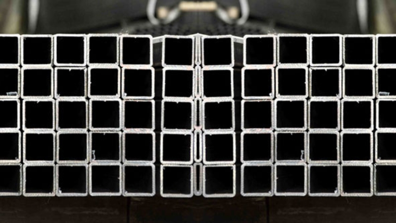 304 Stainless Steel Square Pipes Manufacturer & Exporter in India - Arrow Piping